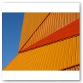 Nichts weiter als die Wellblechverkleidung einer Sporthalle in Lelystad (Niederlande).